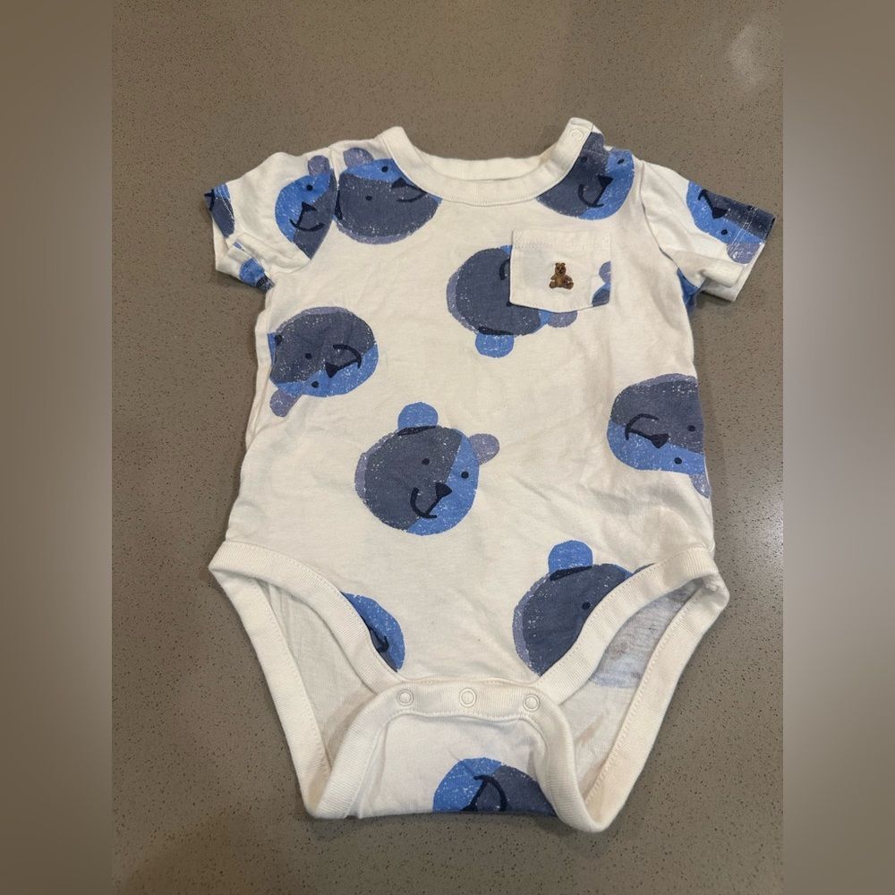 Gap babyGap Brannan's Favorite Mix & Match Bear Short sleeve onsie 12-18 Months